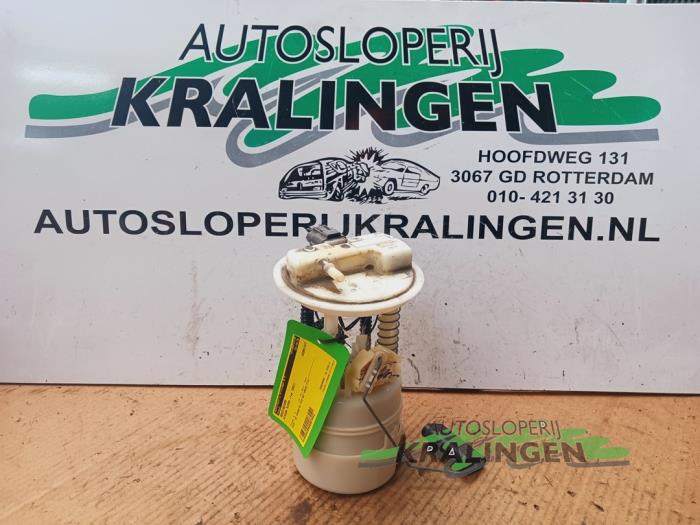 Gebrauchte Benzinpumpe Nissan Micra (K12) 1.2 16V Preis € 19,99 Margenregelung angeboten von Autosloperij Kralingen B.V.