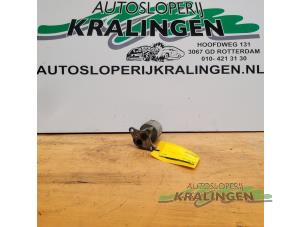 Usagé Valve RGE Opel Astra G (F08/48) 1.6 16V Prix € 25,00 Règlement à la marge proposé par Autosloperij Kralingen B.V.