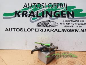 Usagé Limiteur de pression carburant Opel Astra H (L48) 1.9 CDTi 100 Prix € 39,99 Règlement à la marge proposé par Autosloperij Kralingen B.V.