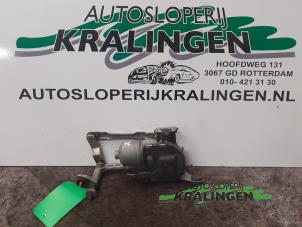 Used Front wiper motor Seat Leon (1P1) 1.6 TDI 16V 105 Price € 75,00 Margin scheme offered by Autosloperij Kralingen B.V.