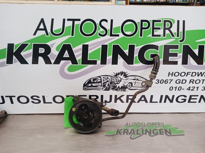 Usagé Pompe de direction Daihatsu YRV (M2) 1.3 16V DVVT Prix € 50,00 Règlement à la marge proposé par Autosloperij Kralingen B.V.
