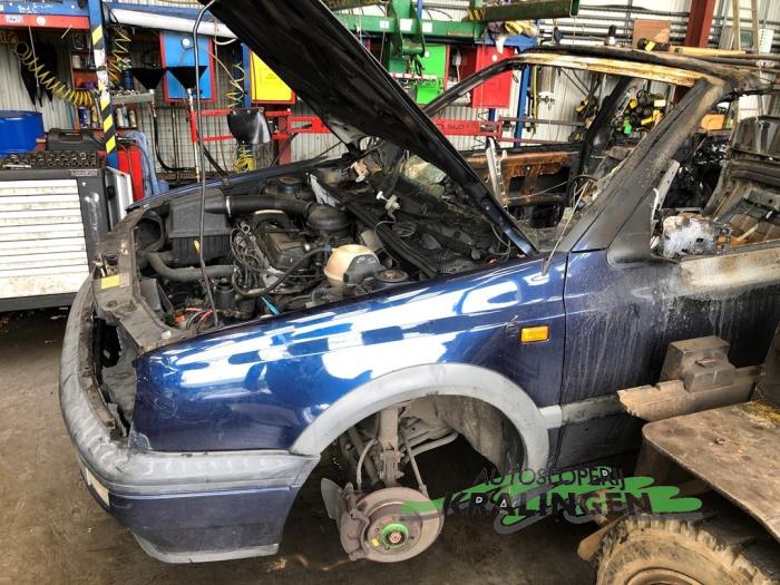 Gebrauchte Scheinwerfer links Volkswagen Golf III Cabrio (1E) 1.8,Avantgarde Preis € 24,99 Margenregelung angeboten von Autosloperij Kralingen B.V.