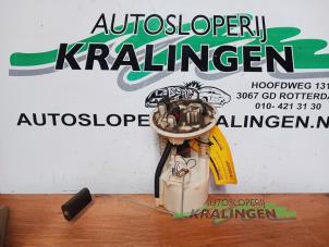 Used Petrol pump Renault Megane (EA) 1.6 16V Sport Price € 14,99 Margin scheme offered by Autosloperij Kralingen B.V.