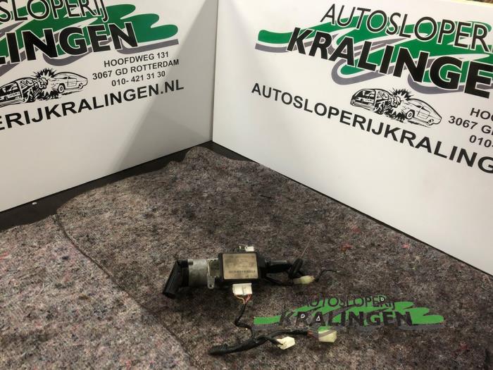 Używane Stacyjka + Kluczyk Chevrolet Lacetti (KLAN) 1.8 16V Cena € 100,00 Procedura marży oferowane przez Autosloperij Kralingen B.V.