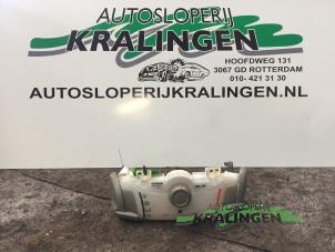Usagé Commutateur chauffage Toyota Aygo (B10) 1.4 HDI Prix € 50,00 Règlement à la marge proposé par Autosloperij Kralingen B.V.