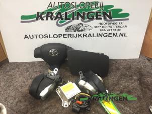 Used Airbag set Toyota Aygo (B10) 1.4 HDI Price € 200,00 Margin scheme offered by Autosloperij Kralingen B.V.