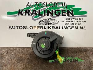 Używane Silnik wentylatora nagrzewnicy Audi A2 (8Z0) 1.4 16V Cena € 50,00 Procedura marży oferowane przez Autosloperij Kralingen B.V.