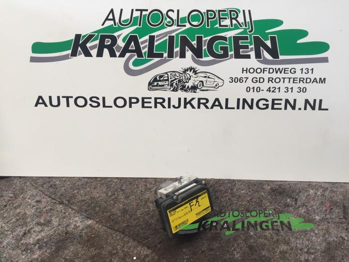 Begagnade ABS-pump Peugeot 107 1.0 12V Pris € 19,99 Marginaltabell erbjuds av Autosloperij Kralingen B.V.