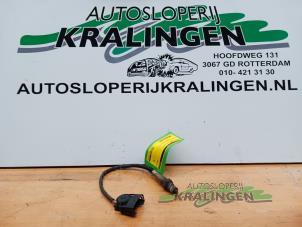 Używane Sonda lambda Opel Signum (F48) 2.2 DGI 16V Cena € 25,00 Procedura marży oferowane przez Autosloperij Kralingen B.V.