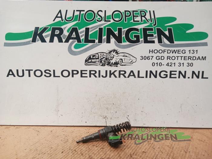 Usagé Injecteurs Volkswagen Golf IV Variant (1J5) 1.9 TDI 130 Prix € 99,99 Règlement à la marge proposé par Autosloperij Kralingen B.V.