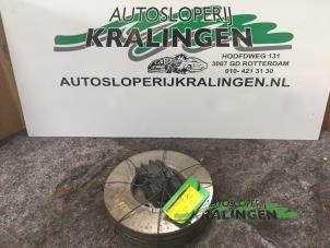 Used Brake set complete front Peugeot 207/207+ (WA/WC/WM) 1.6 16V VTi Price € 50,00 Margin scheme offered by Autosloperij Kralingen B.V.