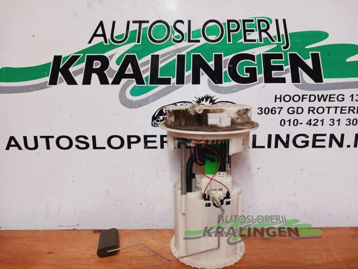 Gebrauchte Benzinpumpe Citroen C2 (JM) 1.1 Preis € 19,97 Margenregelung angeboten von Autosloperij Kralingen B.V.