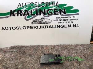 Used Tailgate lock mechanism Volkswagen Caddy II (9K9A) 1.9 SDI Price € 50,00 Margin scheme offered by Autosloperij Kralingen B.V.