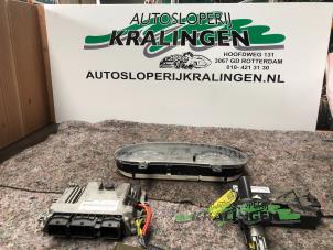 Used Set of locks Opel Vivaro 1.9 DI Price € 250,00 Margin scheme offered by Autosloperij Kralingen B.V.
