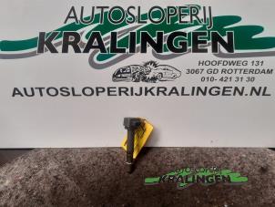 Used Pen ignition coil Honda Civic (EP/EU) 1.4 16V Price € 25,00 Margin scheme offered by Autosloperij Kralingen B.V.
