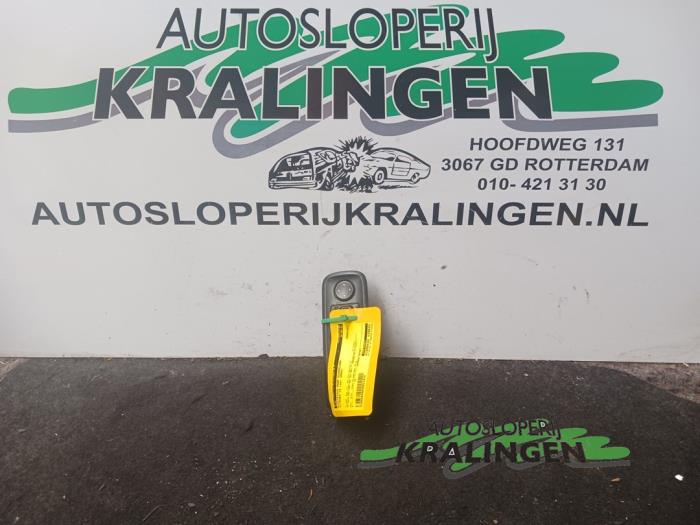 Usados Interruptor de ventanilla eléctrica Citroen C8 (EA/EB) 2.0 16V Precio € 50,00 Norma de margen ofrecido por Autosloperij Kralingen B.V.