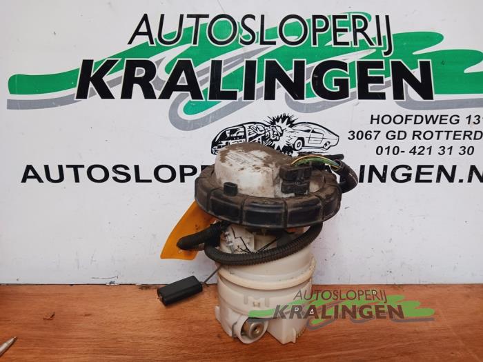 Begagnade Bensinpump Citroen C8 (EA/EB) 2.0 16V Pris € 19,97 Marginaltabell erbjuds av Autosloperij Kralingen B.V.