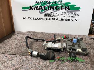 Używane Zestaw zamków Citroen C8 (EA/EB) 2.0 16V Cena € 150,00 Procedura marży oferowane przez Autosloperij Kralingen B.V.