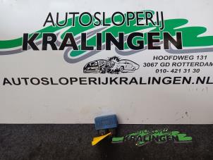 Używane Przekaznik swiec zarowych Opel Corsa D 1.3 CDTi 16V ecoFLEX Cena € 25,00 Procedura marży oferowane przez Autosloperij Kralingen B.V.
