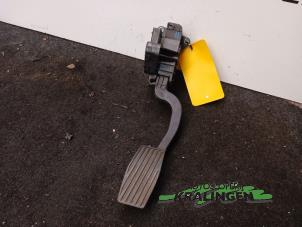 Gaspedalsensor från en Opel Corsa D 1.3 CDTi 16V ecoFLEX 2008
