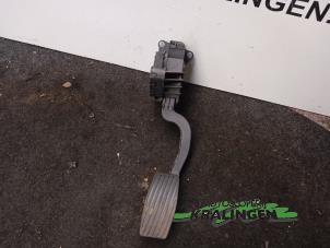 Gaspedalsensor från en Opel Corsa D 1.3 CDTi 16V ecoFLEX 2008