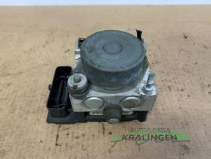 ABS-pump från en Fiat Punto Evo (199) 1.3 JTD Multijet 85 16V 2010