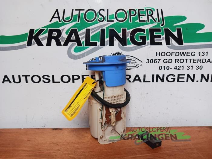 Usagé Pompe essence Audi A3 Sportback (8PA) 2.0 FSI 16V Prix € 11,97 Règlement à la marge proposé par Autosloperij Kralingen B.V.