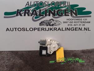 Usagé Moteur de vitre portière Audi A3 Sportback (8PA) 2.0 FSI 16V Prix € 50,00 Règlement à la marge proposé par Autosloperij Kralingen B.V.