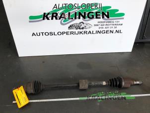 Używane Os napedowa prawy przód Opel Agila (A) 1.2 16V Cena € 50,00 Procedura marży oferowane przez Autosloperij Kralingen B.V.
