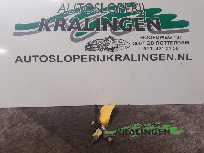 Usagé Sonde lambda Suzuki Alto (RF410) 1.1 16V Prix € 9,98 Règlement à la marge proposé par Autosloperij Kralingen B.V.