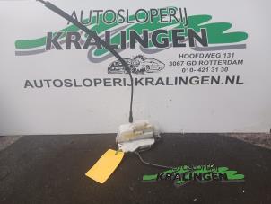 Gebrauchte Türschlossmechanik 4-türig links vorne Citroen C3 (FC/FL/FT) 1.4 HDi Preis € 35,00 Margenregelung angeboten von Autosloperij Kralingen B.V.