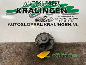 Usados Motor de ventilador de calefactor Volkswagen Sharan (7M8/M9/M6) 2.0 TDI Precio € 50,00 Norma de margen ofrecido por Autosloperij Kralingen B.V.