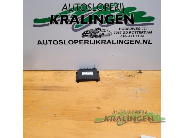 Ordenador de caja automática de un Mercedes-Benz C Combi (S203) 2.6 C-240 18V 2001