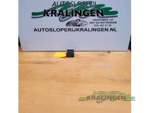 Używane Modul immobilizera BMW 3 serie (E36/4) 316i Cena € 25,00 Procedura marży oferowane przez Autosloperij Kralingen B.V.