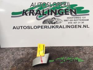 Usagé Poignée Toyota Aygo (B10) 1.0 12V VVT-i Prix € 25,00 Règlement à la marge proposé par Autosloperij Kralingen B.V.