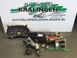 Usagé Kit serrure Fiat Grande Punto (199) 1.2 Prix € 250,00 Règlement à la marge proposé par Autosloperij Kralingen B.V.