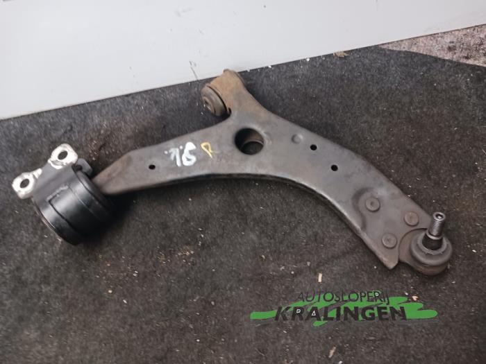 Front wishbone, right from a Ford Focus 2 Wagon 1.6 16V 2006