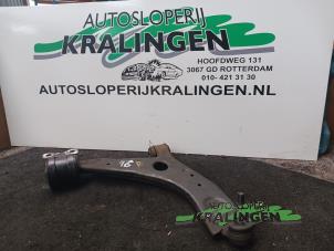 Usagé Bras de suspension avant droit Ford Focus 2 Wagon 1.6 16V Prix € 50,00 Règlement à la marge proposé par Autosloperij Kralingen B.V.