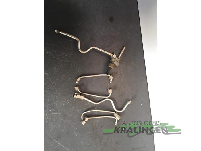 Fuel line from a BMW 5 serie (E60) 520i 16V Corporate Lease 2010