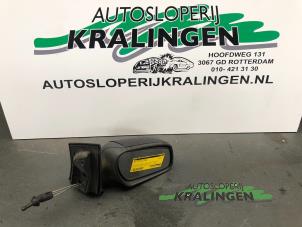 Usagé Rétroviseur extérieur droit Ford Focus 2 Wagon 1.6 16V Prix € 35,00 Règlement à la marge proposé par Autosloperij Kralingen B.V.