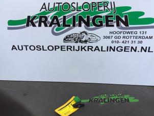 Usagé Commutateur chauffage vitre arrière Toyota Aygo (B10) 1.0 12V VVT-i Prix € 25,00 Règlement à la marge proposé par Autosloperij Kralingen B.V.