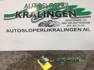 Używane Opornik nagrzewnicy Kia Picanto (TA) 1.0 12V Cena € 25,00 Procedura marży oferowane przez Autosloperij Kralingen B.V.