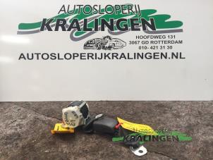 Usagé Insertion ceinture de sécurité arrière droite Citroen C1 1.0 12V Prix € 25,00 Règlement à la marge proposé par Autosloperij Kralingen B.V.