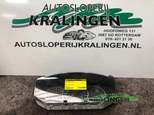 Usagé Compteur kilométrique KM Kia Carens II (FJ) 1.8i 16V Prix € 50,00 Règlement à la marge proposé par Autosloperij Kralingen B.V.
