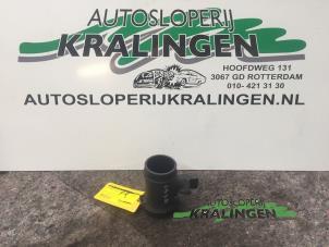 Usados Medidor de masa de aire BMW 3 serie Touring (E46/3) 318i Precio € 25,00 Norma de margen ofrecido por Autosloperij Kralingen B.V.