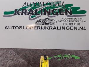 Usagé Commutateur vitre électrique Volkswagen Golf V (1K1) 1.6 FSI 16V Prix € 10,00 Règlement à la marge proposé par Autosloperij Kralingen B.V.