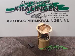 Usados Bomba de diésel Volkswagen Golf V (1K1) 1.9 TDI Precio € 50,00 Norma de margen ofrecido por Autosloperij Kralingen B.V.