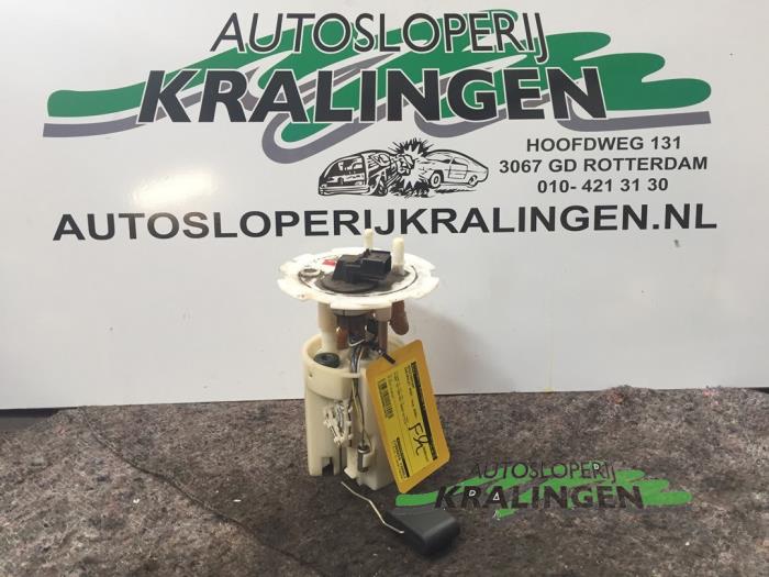 Usagé Pompe essence Chevrolet Aveo (256) 1.4 16V Prix € 19,94 Règlement à la marge proposé par Autosloperij Kralingen B.V.