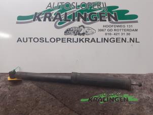 Usados Amortiguador izquierda detrás Toyota Aygo (B10) 1.0 12V VVT-i Precio € 25,00 Norma de margen ofrecido por Autosloperij Kralingen B.V.