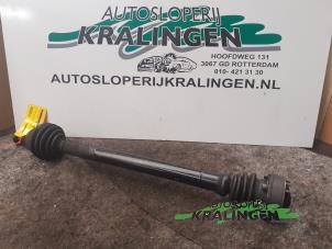 Usagé Cardan droit (transmission) Volkswagen Golf IV (1J1) 1.9 TDI 100 Prix € 50,00 Règlement à la marge proposé par Autosloperij Kralingen B.V.